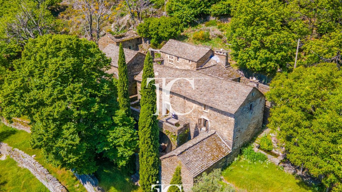 House in Les Vans, Auvergne-Rhône-Alpes, France 1 - 19097913