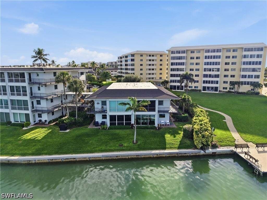 Condo in Naples, Florida, United States 3 - 19096602