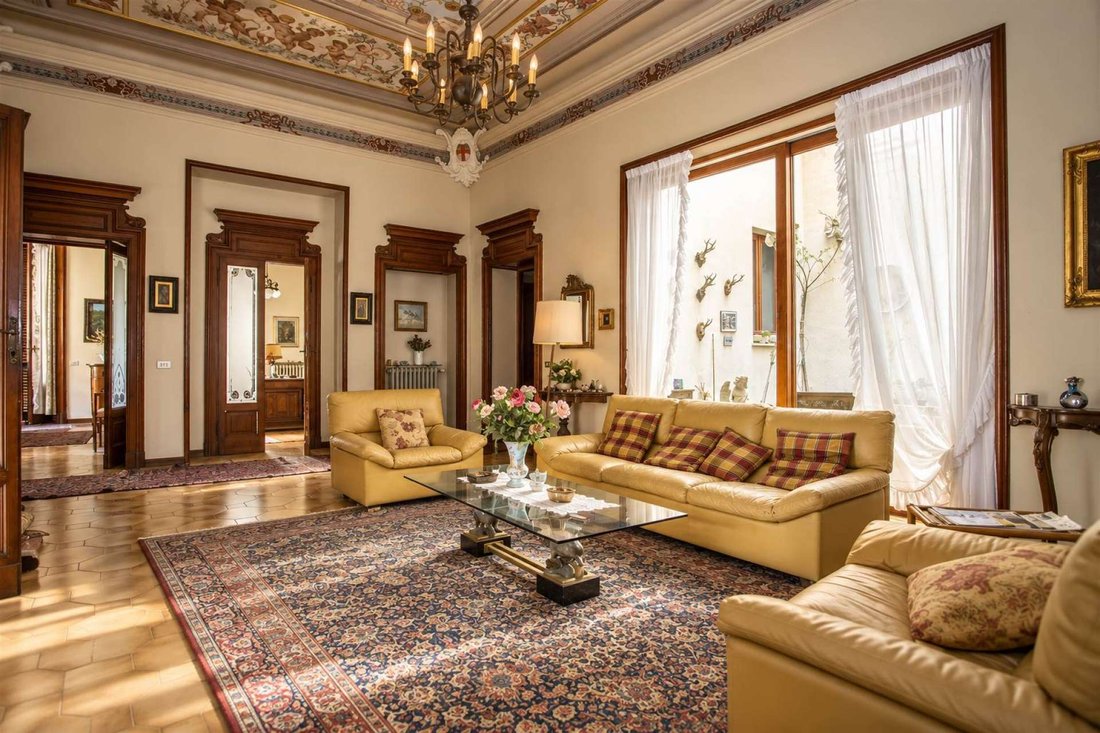Apartamento en Gargnano, Lombardía, Italia 2 - 19095017