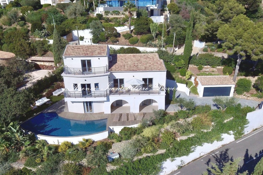 Villa en Les Issambres, Roquebrune-sur-Argens, Francia 2 - 19094970