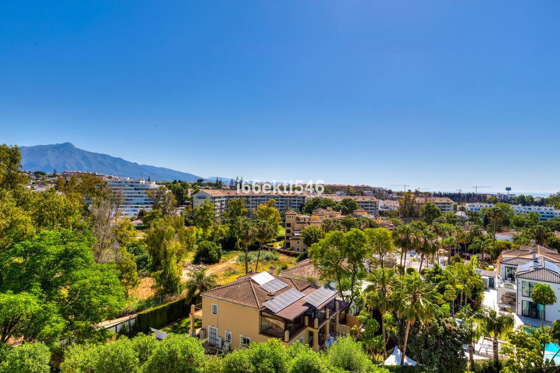 Apartamento en Guadalmina Alta, San Pedro Alcántara, España 2 - 16667385