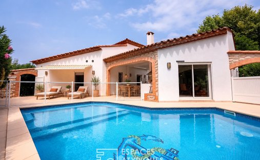 Villa à Saint-Cyprien, Occitanie, France 1