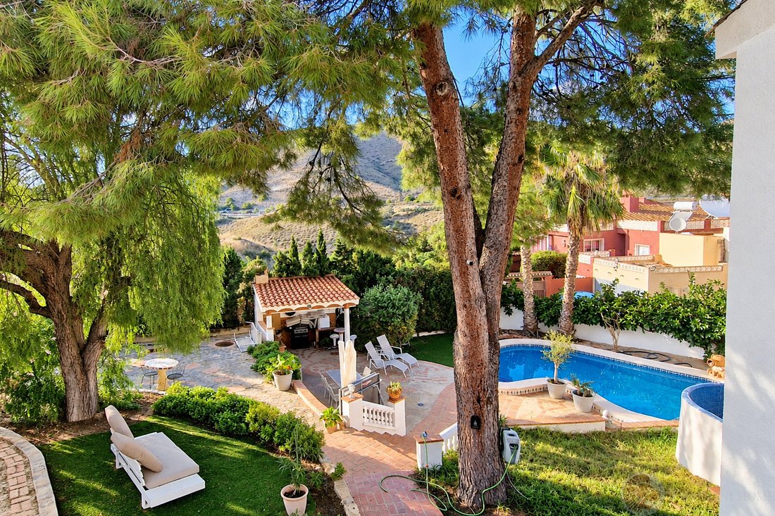 Chalet in El Campello, Land Valencia, Spanien 3 - 19096334
