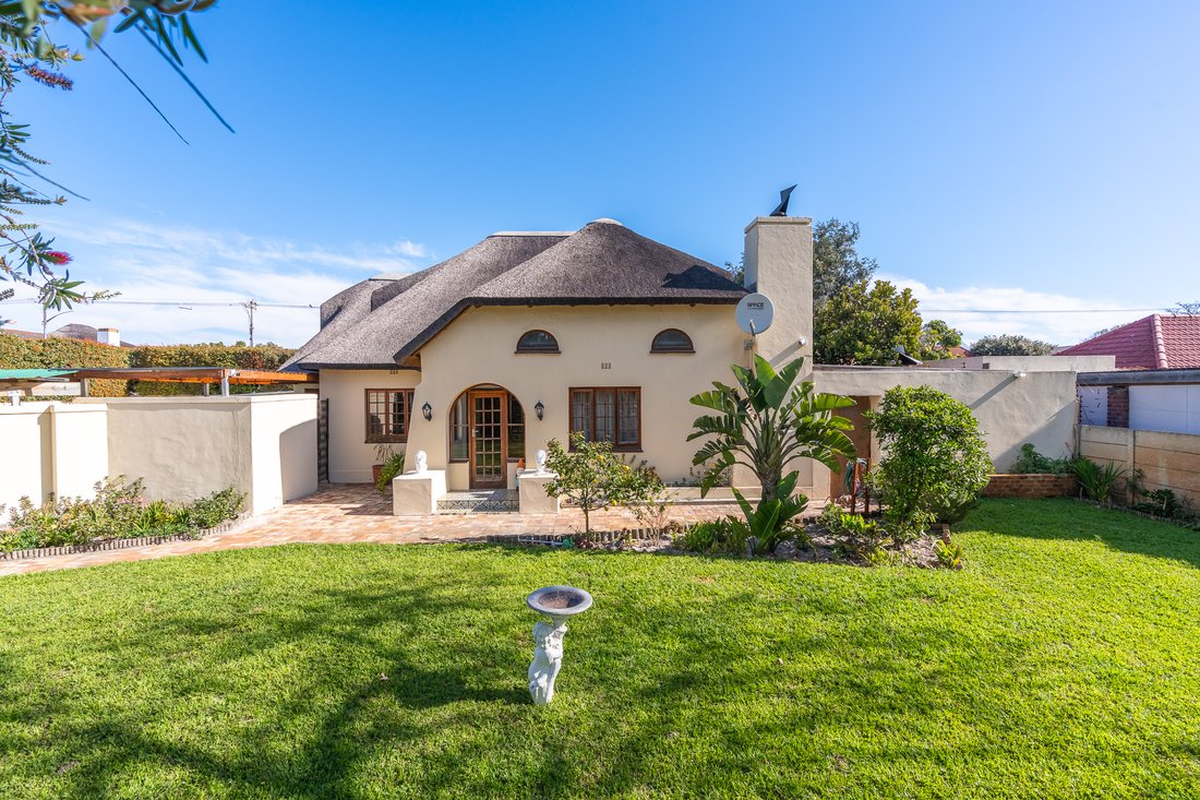 Casa de Campo en Pinelands, Southern Suburbs, Ciudad del Cabo 4 - 19095733