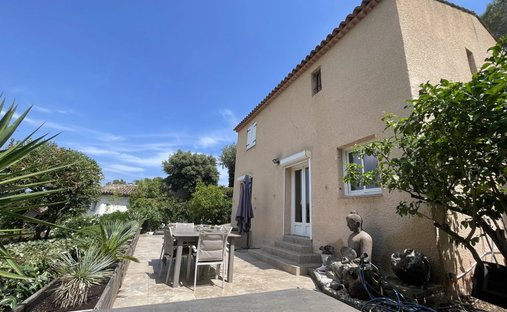Casa en Aiguebonne, Saint-Raphaël, Francia 1