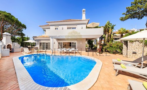 Villa in Vale do Lobo, Almancil, Portugal 1