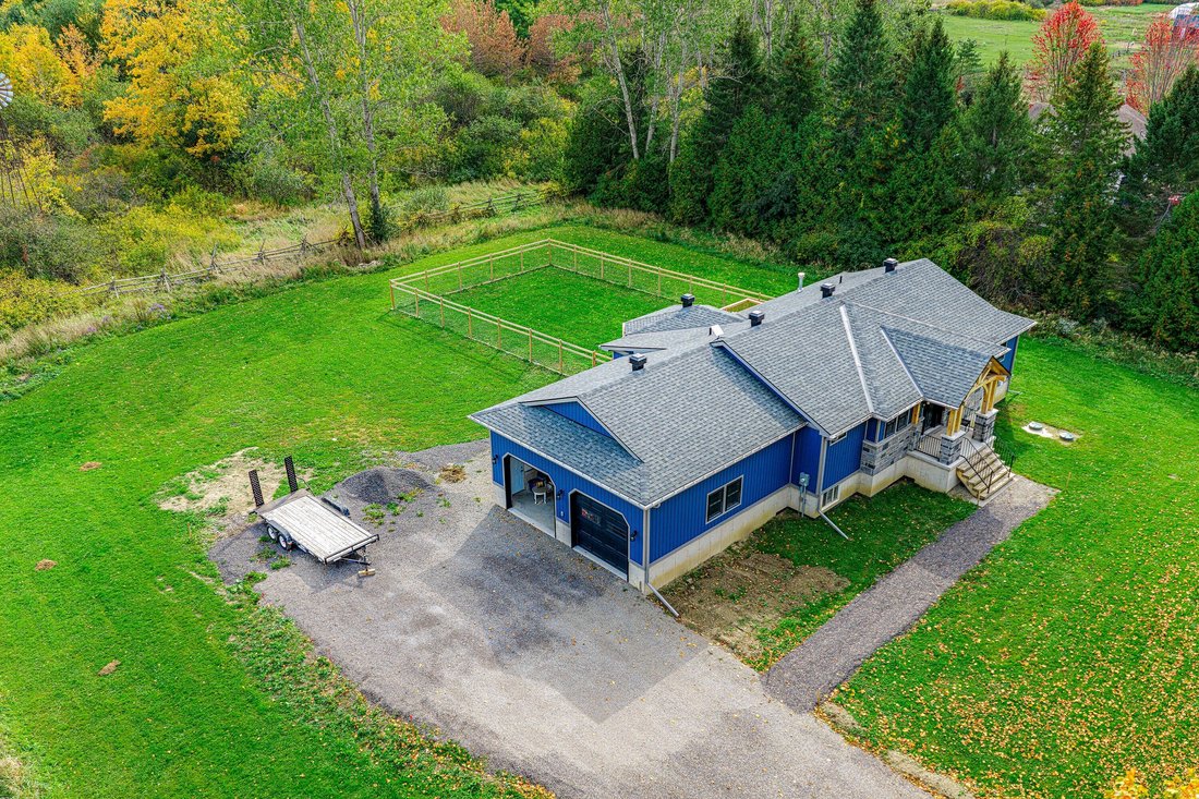 House in Elizabethtown-Kitley, Ontario, Canada 3 - 19096125