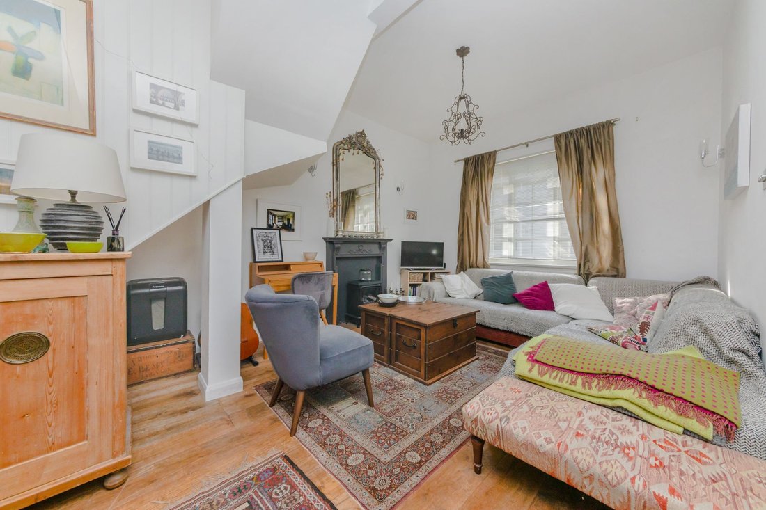 House in Lewes, England 5 - 19095501