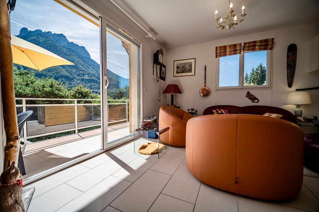 Casa en Menthon-Saint-Bernard, Auvernia-Ródano-Alpes, Francia 2 - 19095538