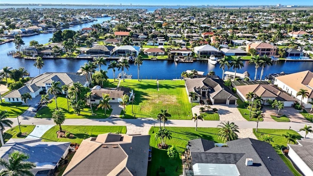 Land in Cape Coral, Florida, United States 5 - 19098943