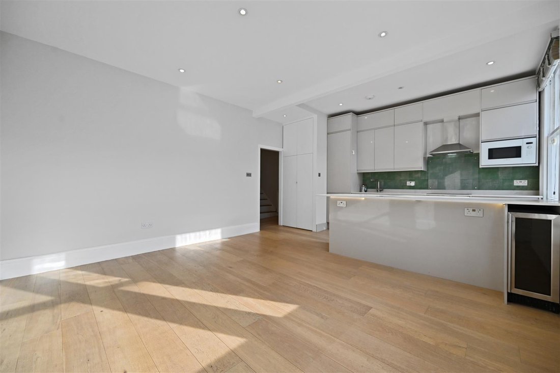 Apartment in West Kensington, Hammersmith and Fulham, England 2 - 19094553