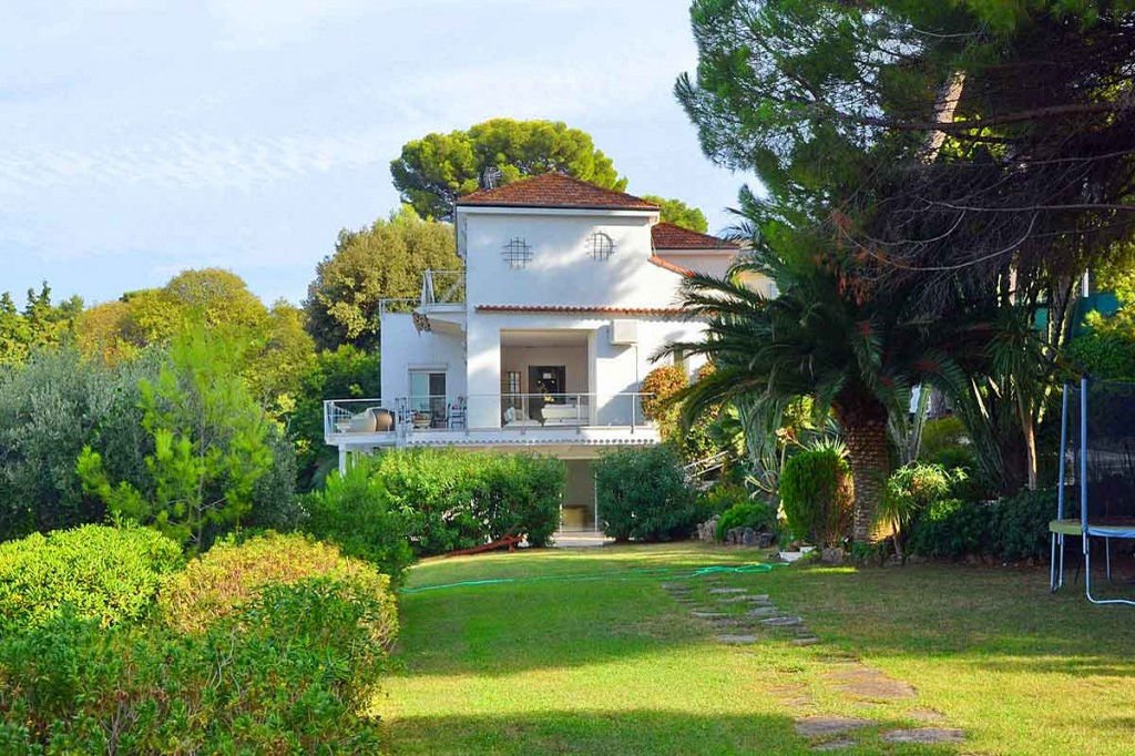 Villa in Antibes, Provence-Alpes-Côte d'Azur, France 4 - 19094934