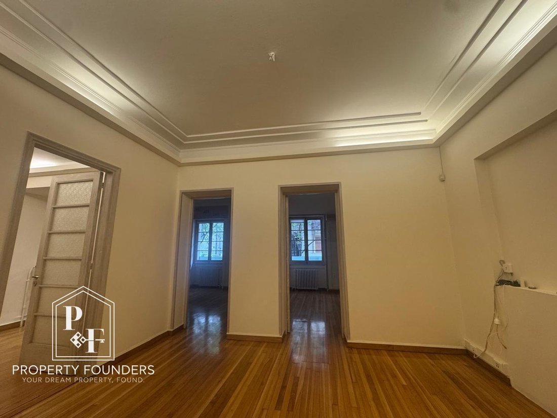 Apartment in Sunoikia Kolonakiou, 1st District of Athens, Athens 2 - 19094596