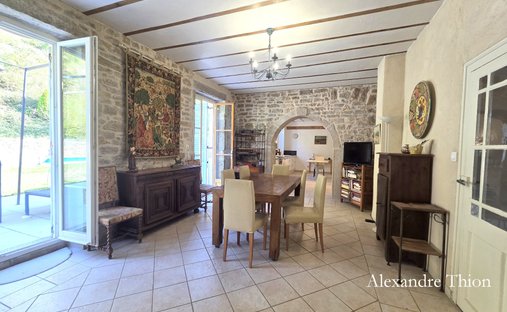Haus in Saint-Sorlin-en-Bugey, Auvergne-Rhone-Alpen, Frankreich 1