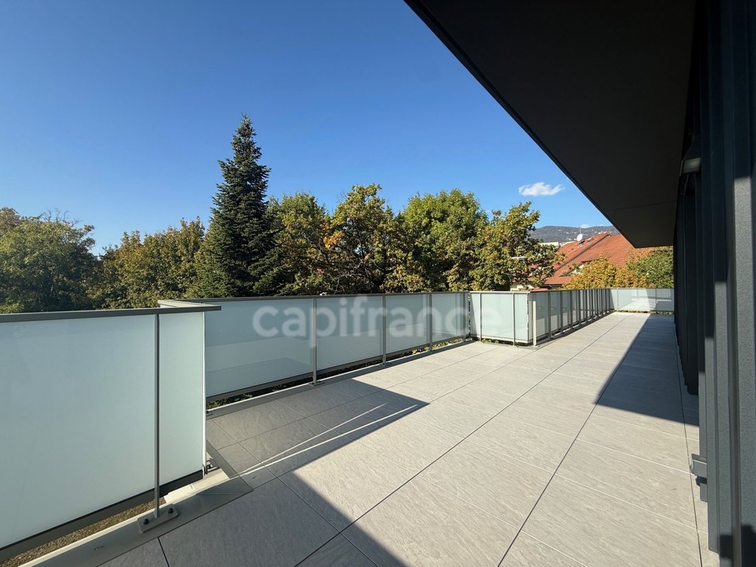 Apartamento en Divonne-les-Bains, Auvernia-Ródano-Alpes, Francia 4 - 19095240