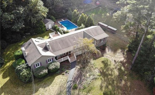 House in West Greenwich, Rhode Island, United States 1