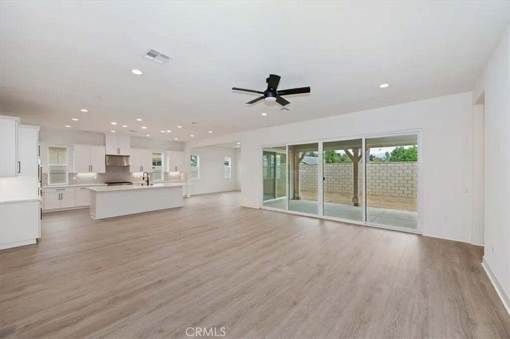 House in Chino, California, United States 4 - 19097139