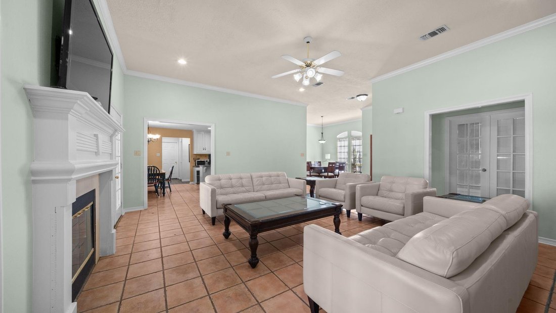 House in Brenham, Texas, United States 5 - 19097610