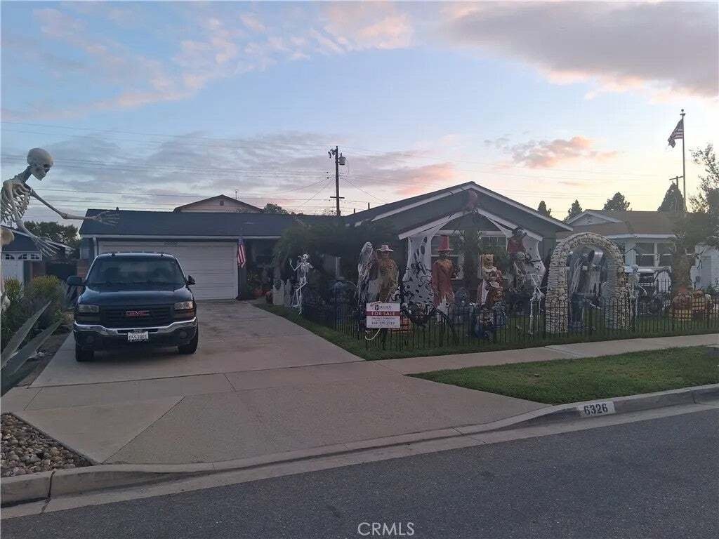 Condo in Buena Park, California, United States 1 - 19090238