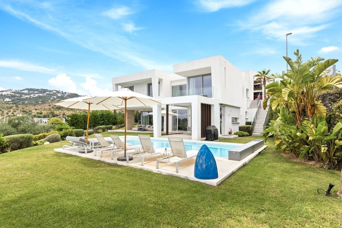 Villa en Marbella, Andalucía, España 3 - 19097460
