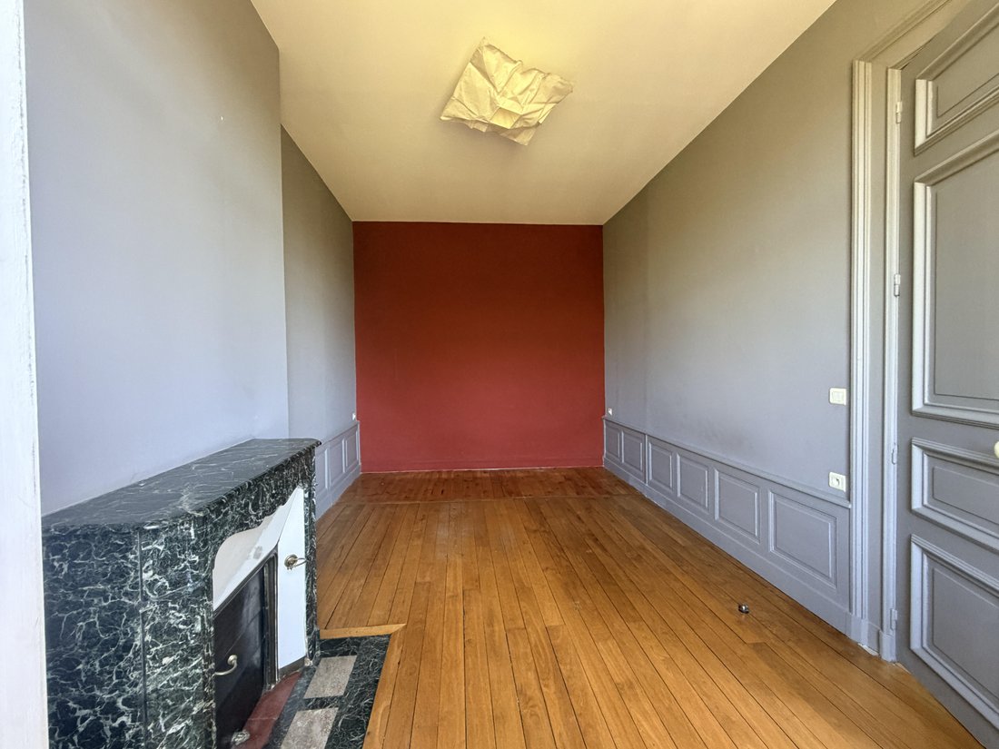 Appartamento a Clermont-Ferrand, Auvergne-Rodano-Alpi, Francia 5 - 19098640