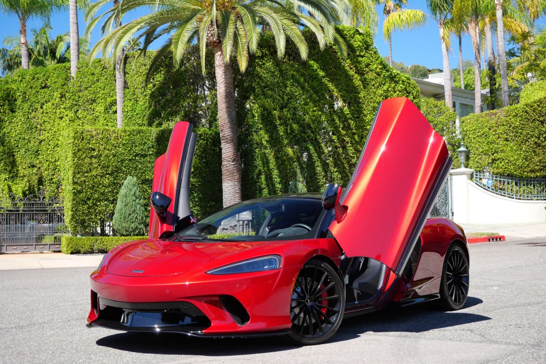Coupe in West Hollywood, CA, United States 1 - 19096120