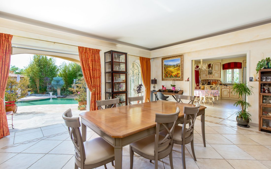 Villa in Exterieurs, Frejus, France 4 - 19097804