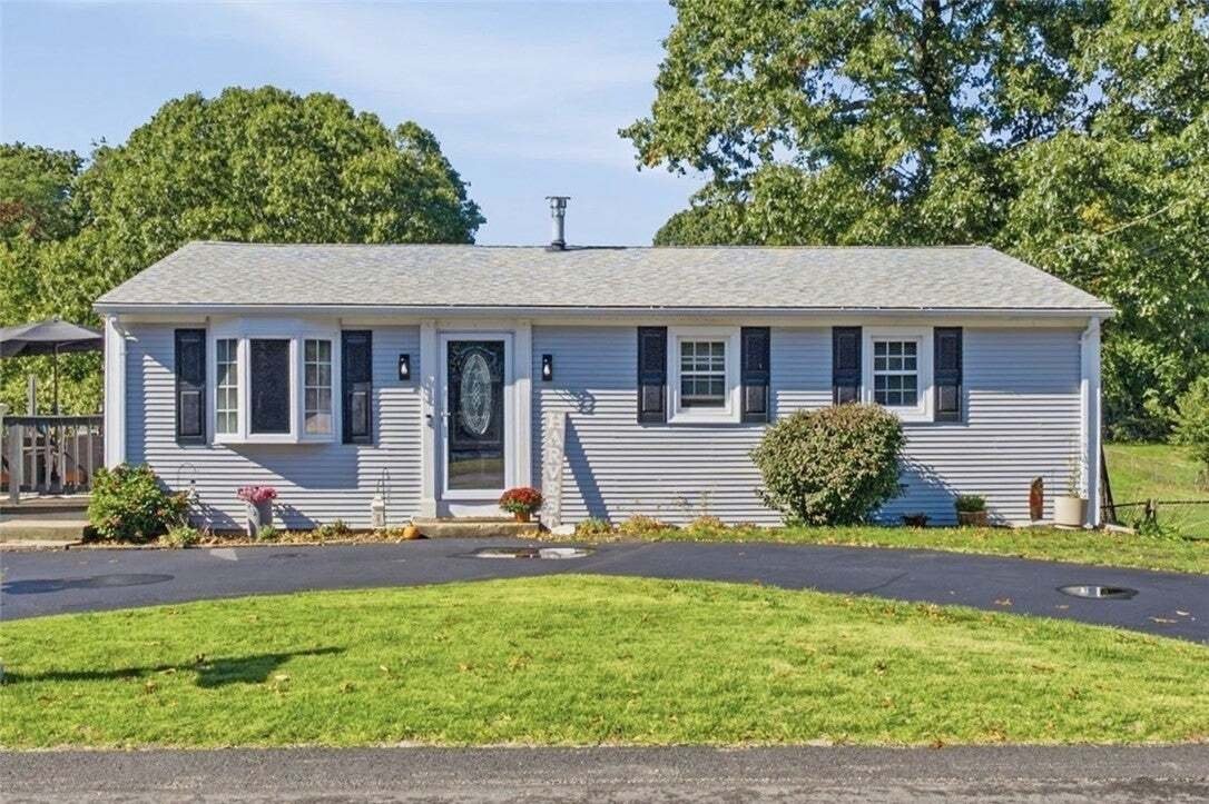 House in Warwick, Rhode Island, United States 1 - 19089776