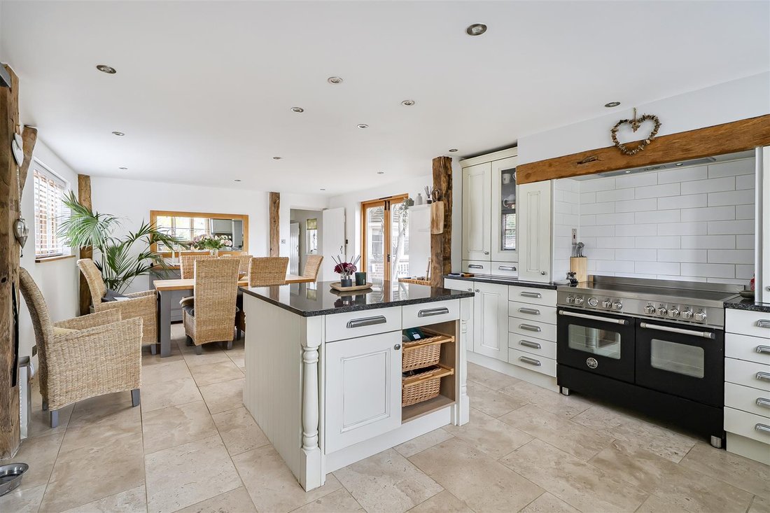 Haus in Maidenhead, England 4 - 19096507