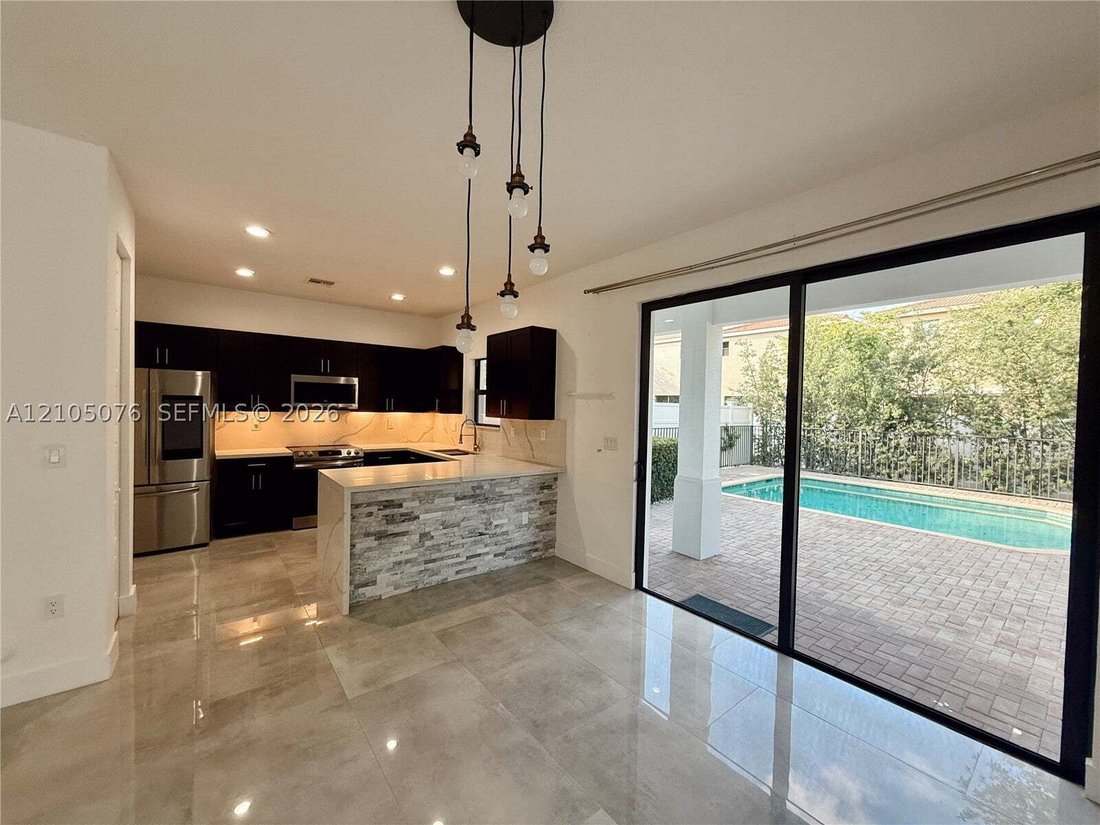 House in North Miami Beach, Florida, United States 2 - 19097040