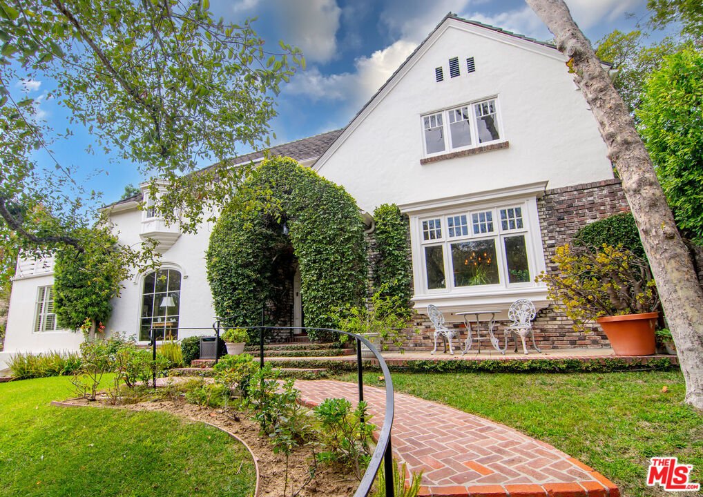 House in Altadena, California, United States 3 - 19097275