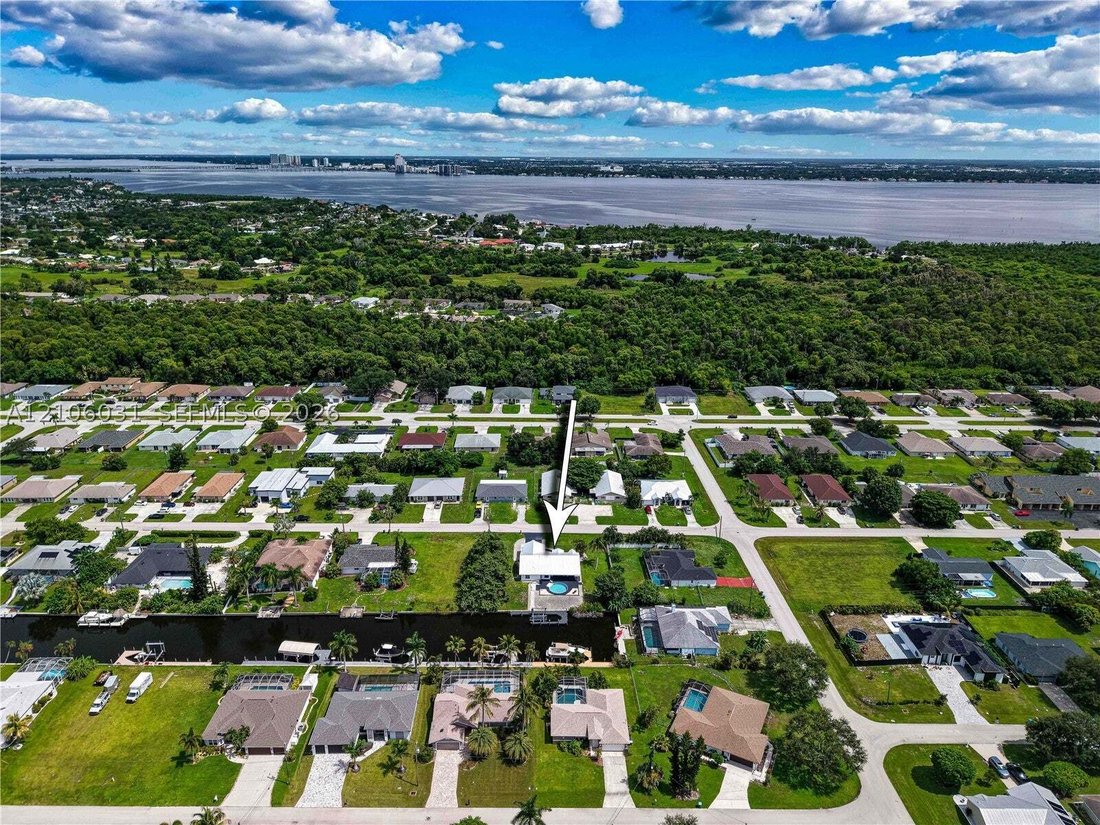 House in Cape Coral, Florida, United States 5 - 19097051