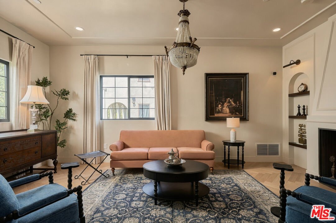 House in Los Angeles, California, United States 3 - 19097511