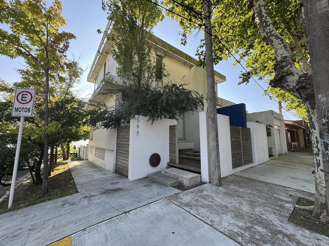 House in Colonia del Sacramento, Colonia Department, Uruguay 1 - 19095991