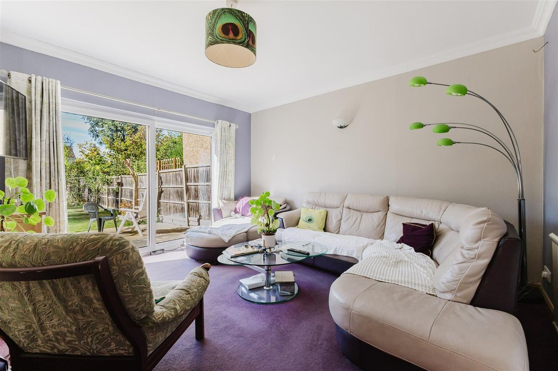 House in Eastcote Village, Hillingdon, England 5 - 19096523