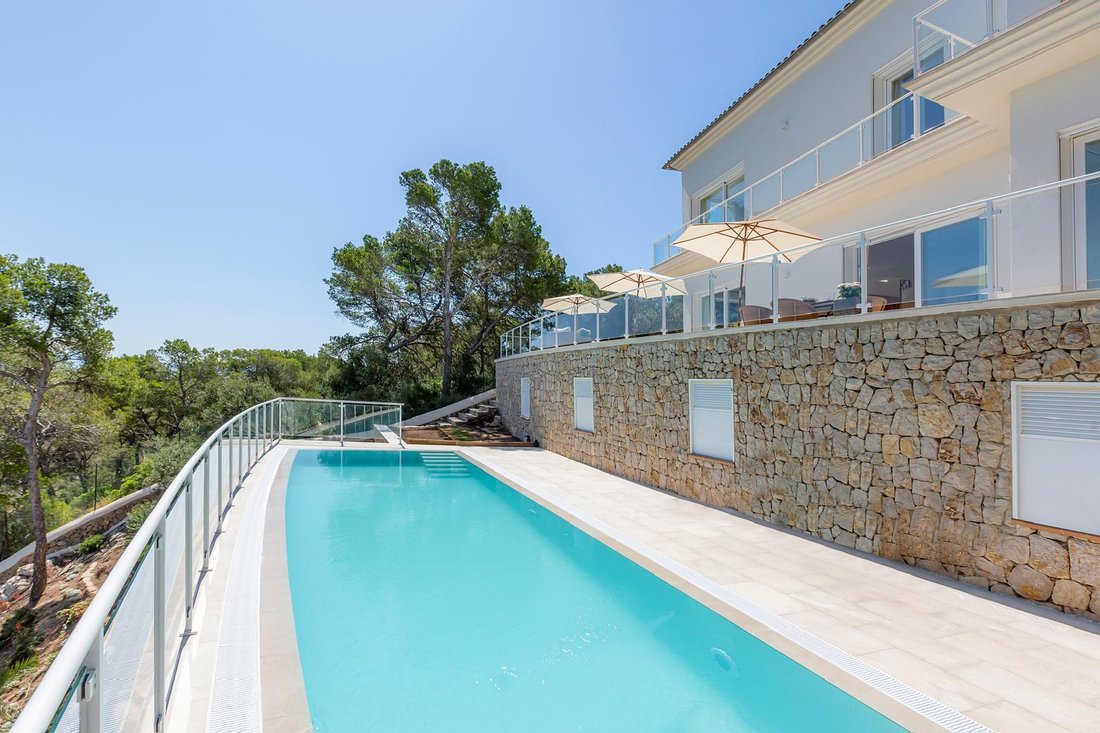 Villa in Costa d'en Blanes, Calvia, Balearic Islands 3 - 19095001