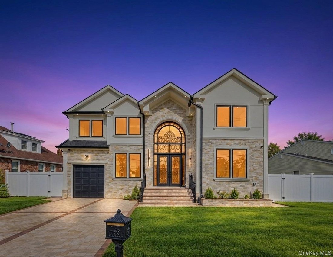 Casa en Hicksville, Nueva York, Estados Unidos 1 - 19096828