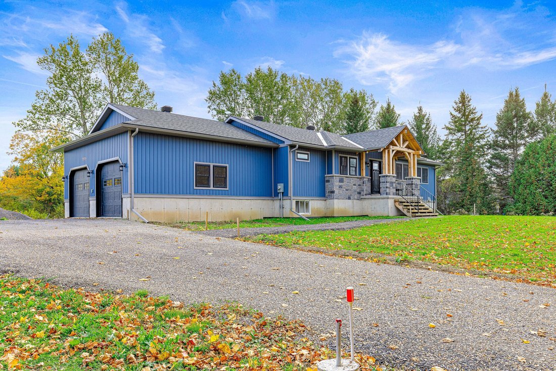 House in Elizabethtown-Kitley, Ontario, Canada 4 - 19096125