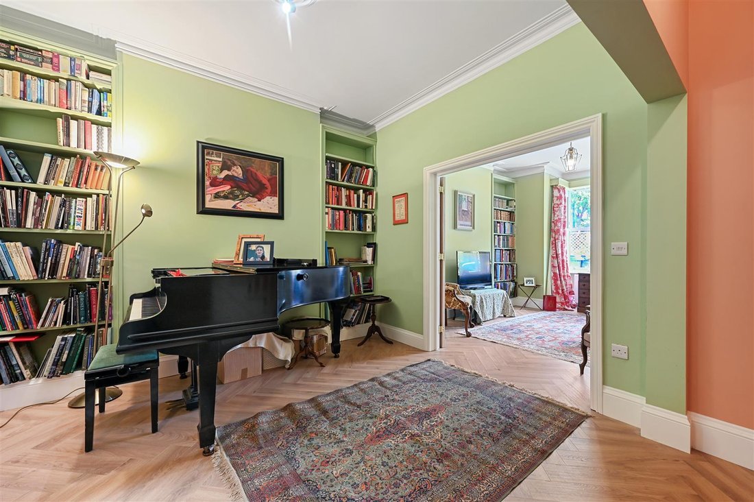 House in Hammersmith, Hammersmith and Fulham, England 4 - 19094529