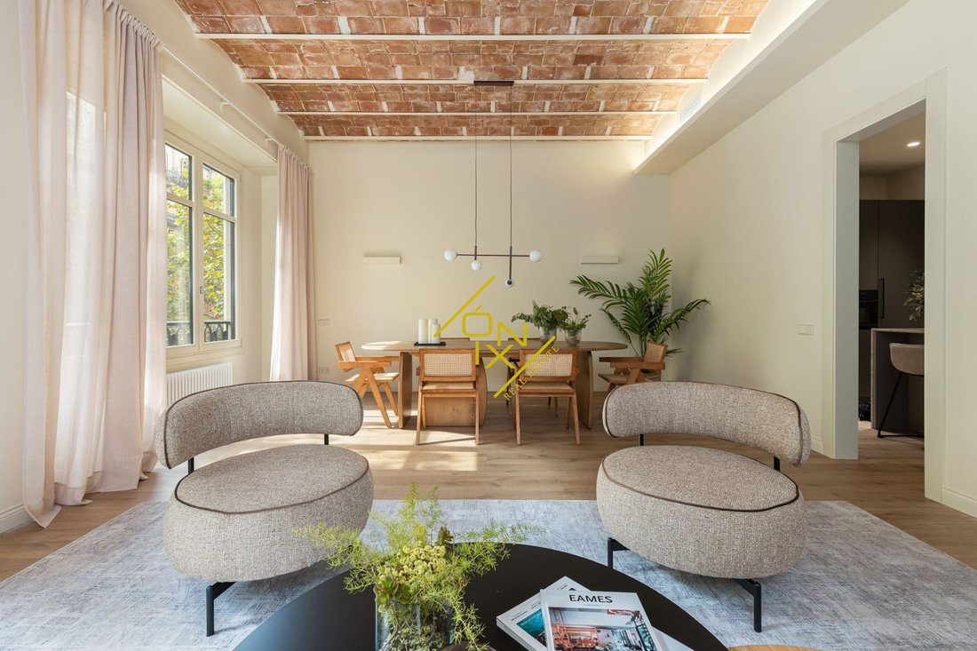 Appartamento a Eixample, Barcellona, Spagna 2 - 19096945
