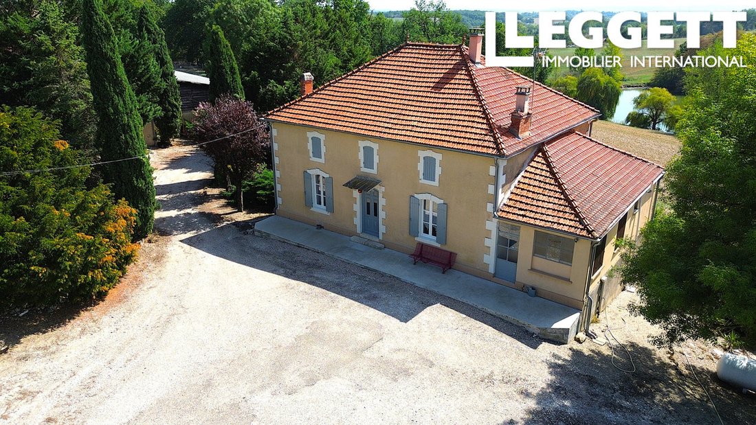 Maison à Saint-Pastour, Nouvelle-Aquitaine, France 1 - 19095060