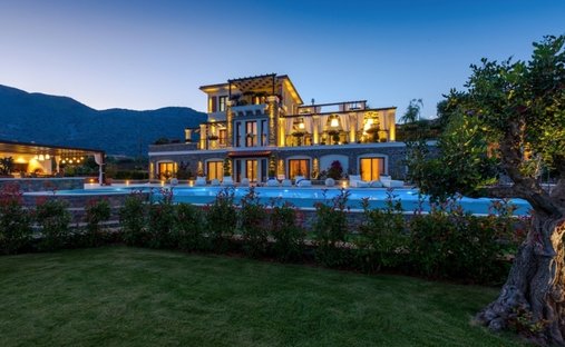 Villa in Community of Elounta, Agios Nikolaos Municipal Unit, Greece 1