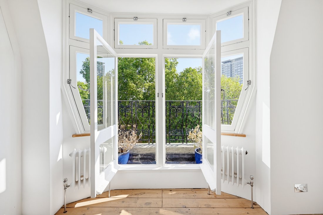 Apartment in Little Venice, Westminster, England 1 - 19094328
