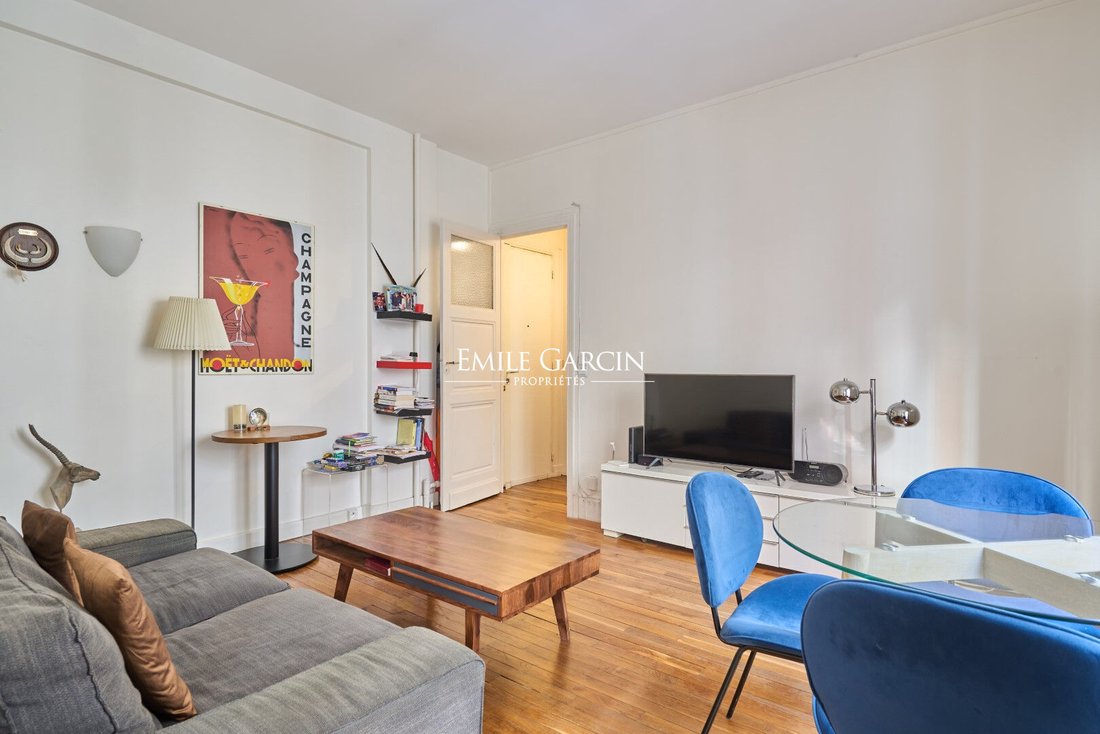Apartment in Invalides, Paris 7e Arrondissement, Paris 3 - 19098556
