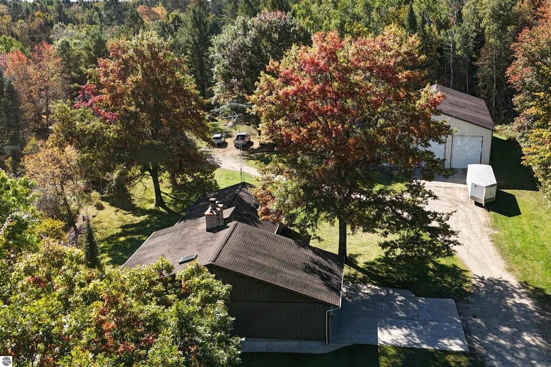 Maison à Fife Lake, Michigan, États-Unis 4 - 19093987