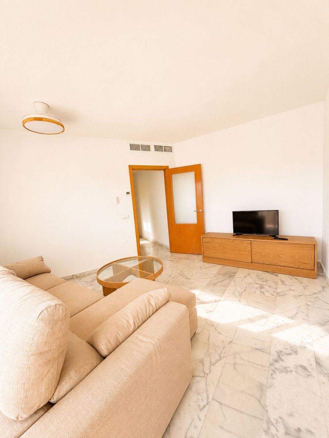Apartment in Cancelada, Estepona, Andalusia 4 - 19094998