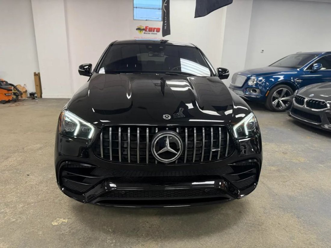 Suv in Great Neck, NY, United States 2 - 19098274