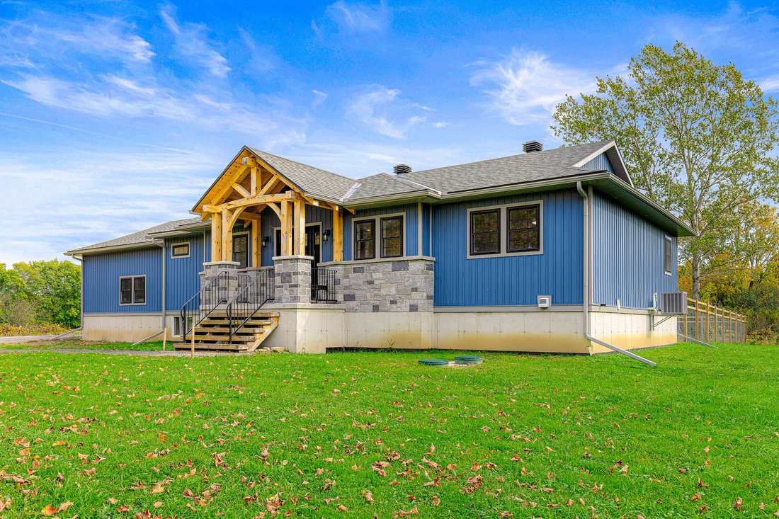 House in Elizabethtown-Kitley, Ontario, Canada 1 - 19096125