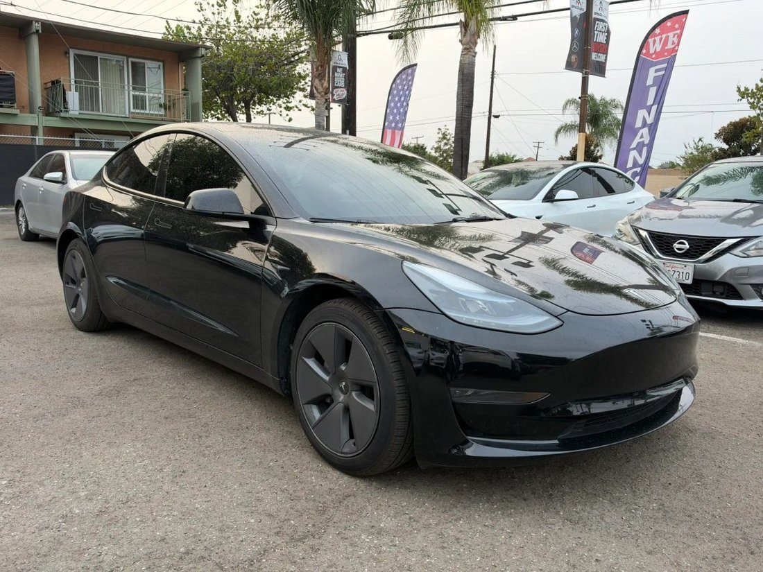 Sedan in Azusa, CA, United States 2 - 19093095