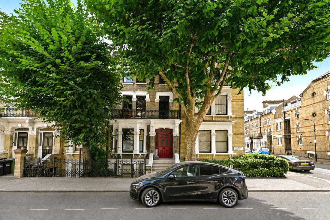 House in Barons Court, Hammersmith and Fulham, England 1 - 19094575